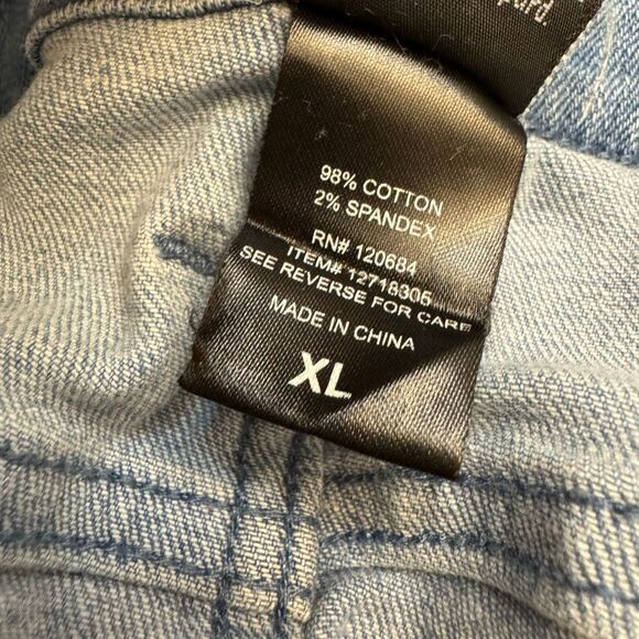 Disney Winnie the Pooh Denim Shortalls Overall Shorts Bees Size XL - Picture 6 of 7